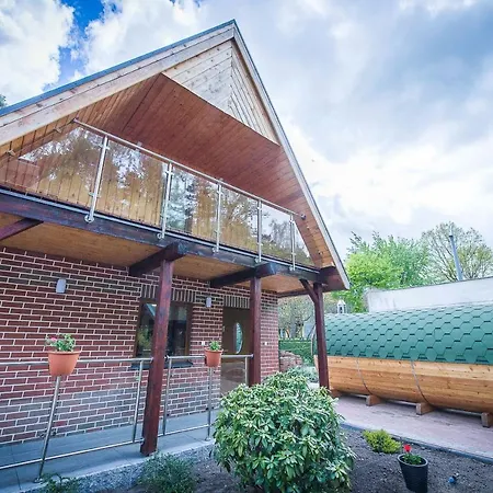 בית נופש Polnocny Zaulek סטגנה