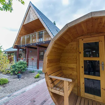 Polnocny Zaulek * ステグナ