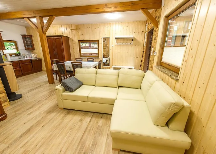 Polnocny Zaulek Стегна